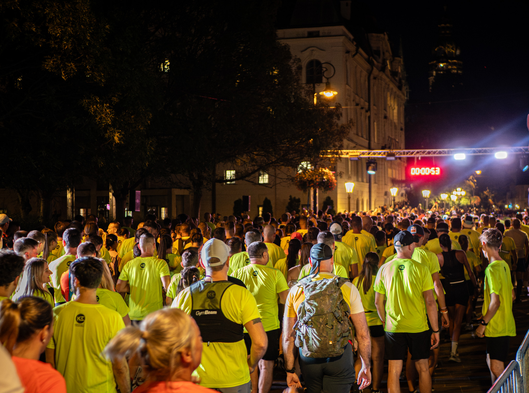 NIGHT RUN-11